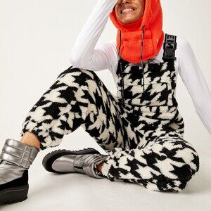FP MOVEMENT Hit The Slopes Printed Salopette / Houndstooth Combo